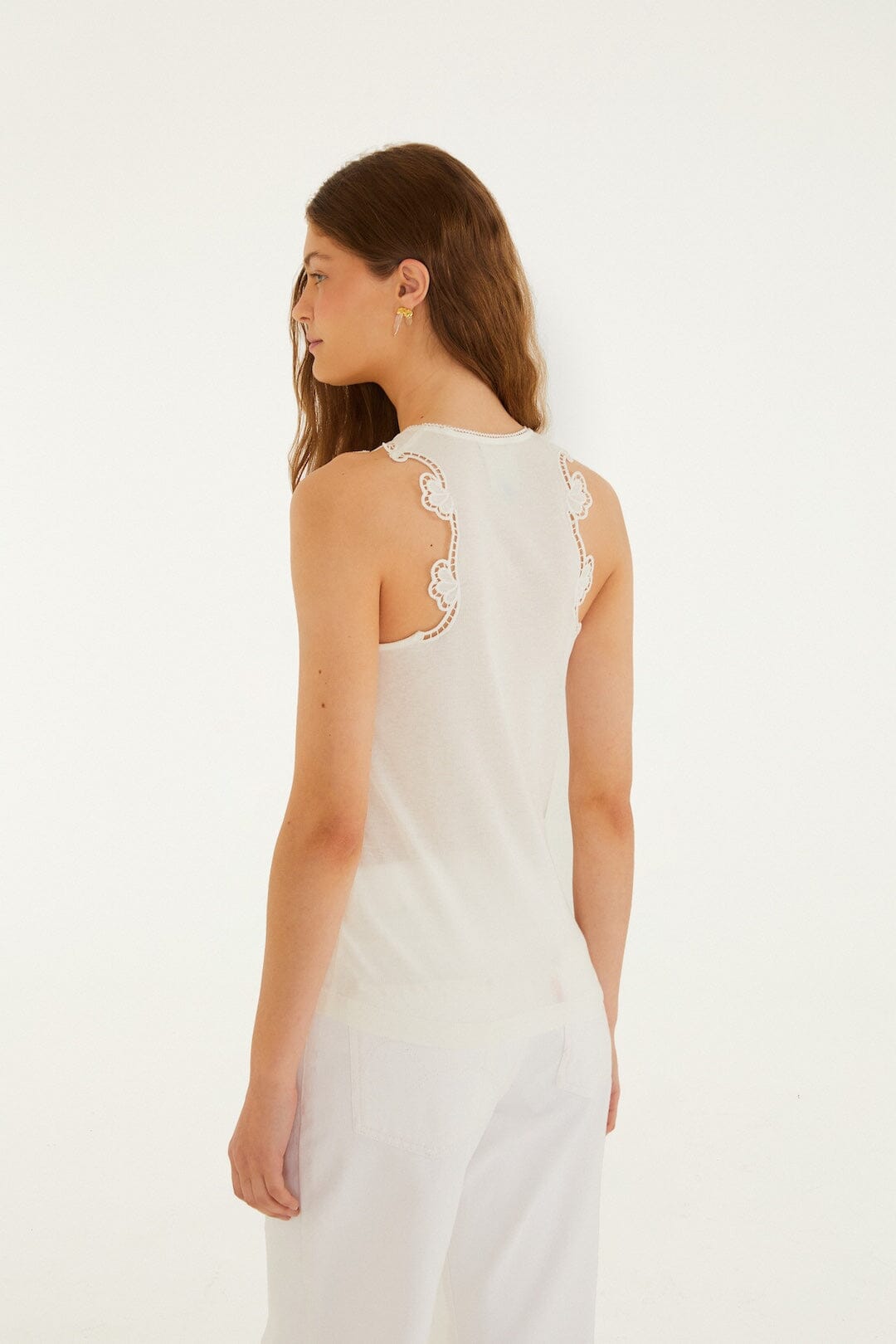 Off-White Lace Sleeveless Blouse