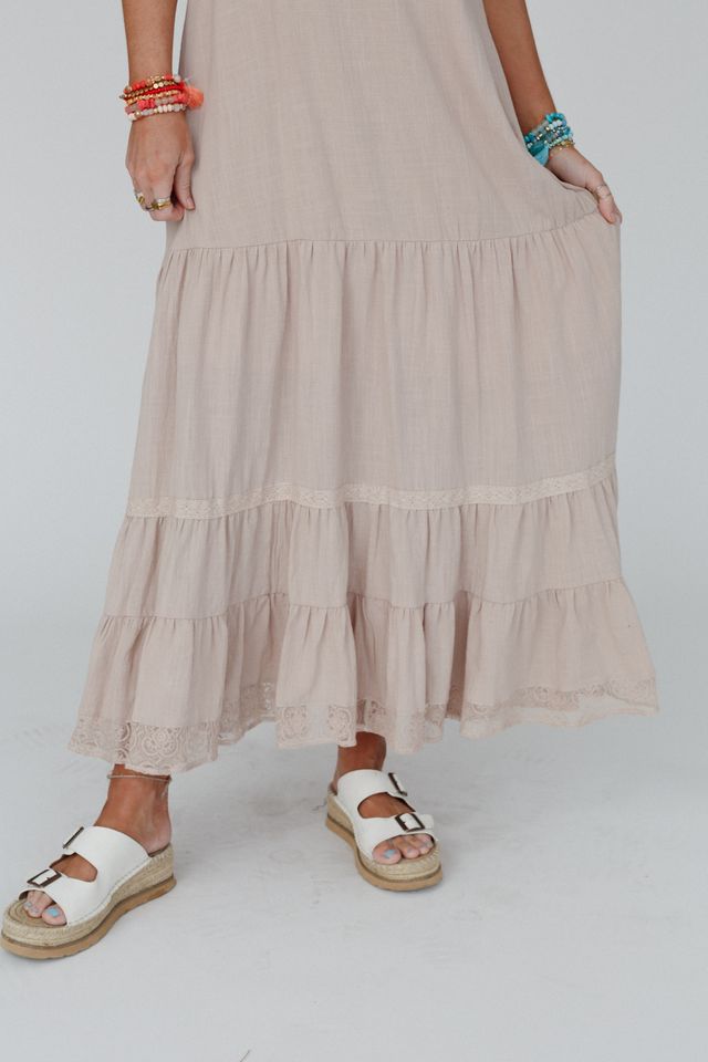 Peony Paradise Lace Trim Dress - Mocha