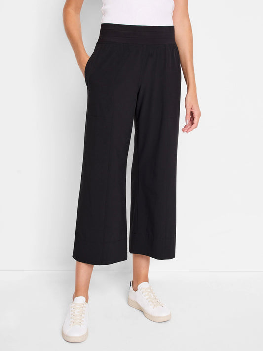 Tech Stretch Wide Leg Pant