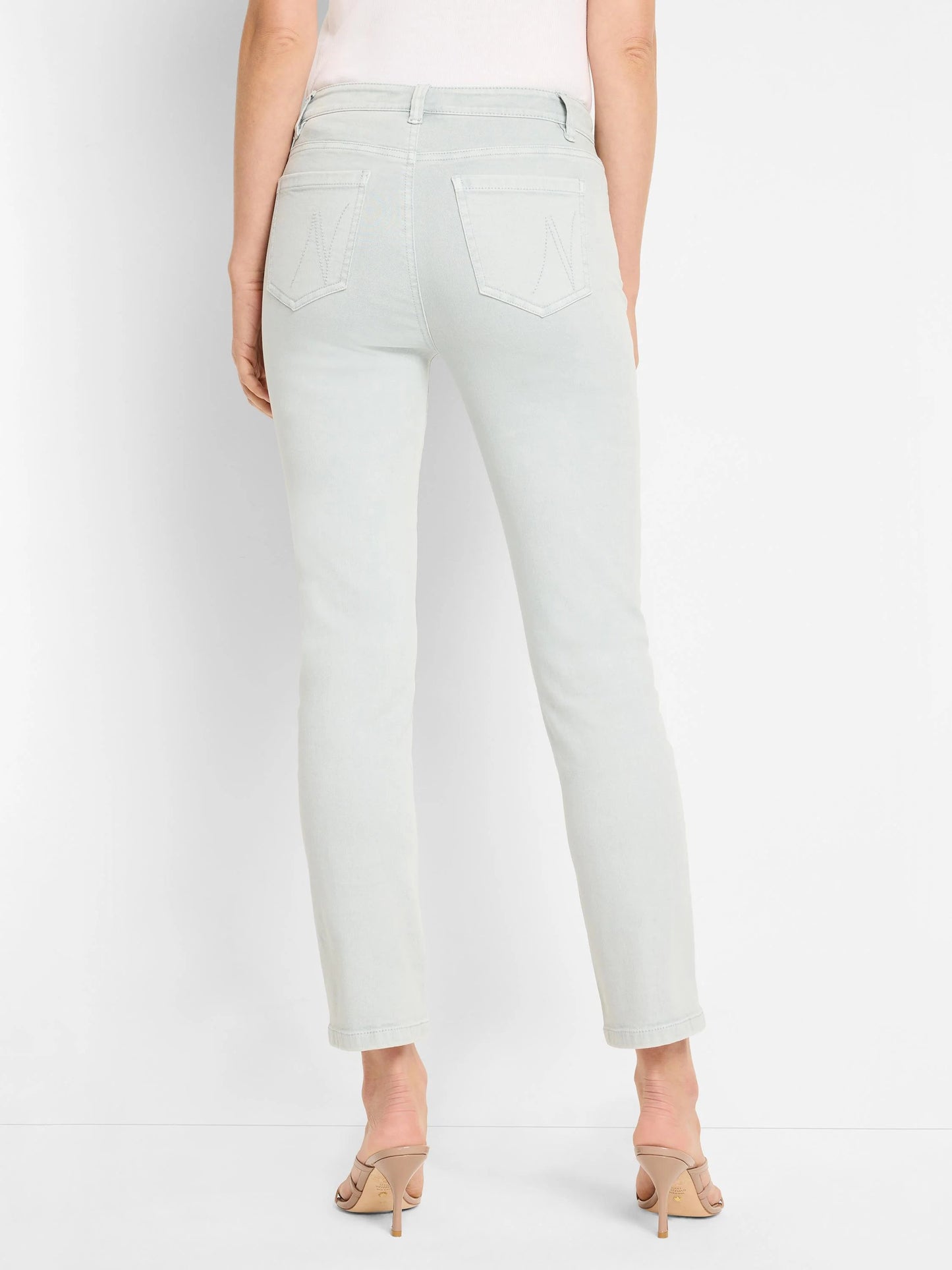 Daytrip Straight Ankle Jeans