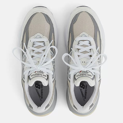 New Balance Unisex U990 Sneaker